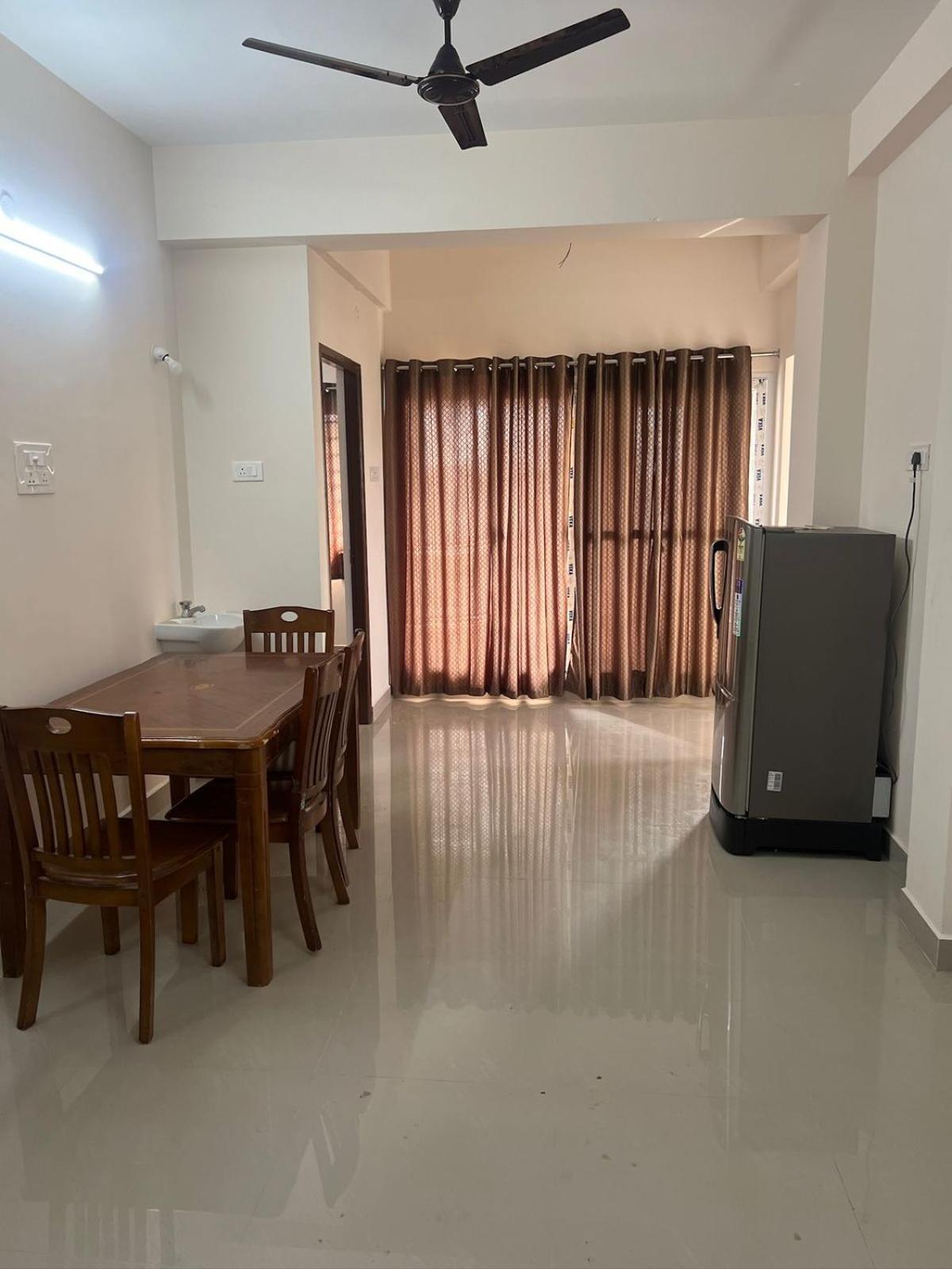 Hotel Aishwaryam Service